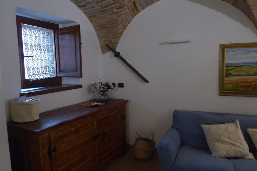 La Cantina Dei Cappuccini Spello Esterno foto